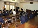 淡路中学校にて車いすの梱包 2001年12月