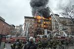 East Village Explosion: Injuries Reported As Buildings Collapse On.