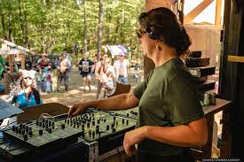 Attēlu rezultāti vaicājumam “Ephemera sp.”