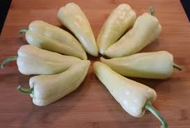 Afbeeldingsresultaat voor hungarian sweet white sweet pepper