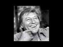 Gordon MacRae lends his