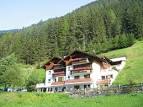 Hotellimme Ischgl:ssä. - via Daymix