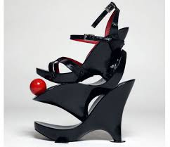 10 Gambar Unik Sepatu High Heels yang Mahal dan Ekstrim
