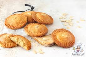 Image result for gevulde koek