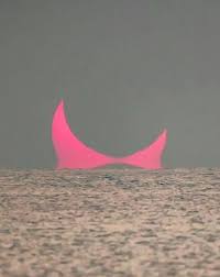 Attēlu rezultāti vaicājumam “Etruscan Vase Omega Sun”