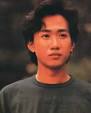 想不到事隔十年， 家驹遗容竟