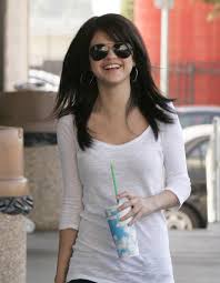 selena gomes Images?q=tbn:ANd9GcQhYg_8v7emth6pRgkK6RVjg1vjyFOAikjyQyNv5N5--4emcYbp7w