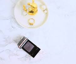 Attēlu rezultāti vaicājumam “Ena obscura”