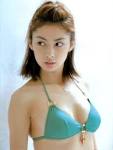 伊東美咲の卒業アルバムを見ると美容整形かも！？