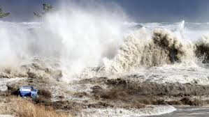 Hasil gambar untuk tsunami jepang