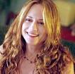http://www.nndb.com/people/566/000023497/holly_hunter_crop.jpg