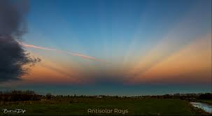Attēlu rezultāti vaicājumam “anticrepuscular rays”