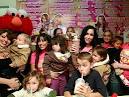 Cash-strapped OCTOMOM Nadya Suleman drags along her 14 kids to ...