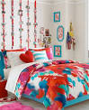 Dorm Room Decorating Ideas: Artsy | TeenVogue.