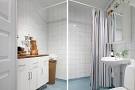 Precious White Apartment With Shabby Chic Details in Gothenburg