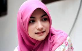 10 Artis Muda Indonesia Paling Cantik | DaftarMenarik.Com