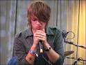 http://www.bbc.co.uk/suffolk/content/images/2006/07/17/paolo_nutini_400x300.jpg