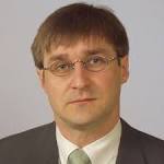 Dr. Harald Meyer ist seit mehr als 10 Jahren im IT-Consulting tätig und ...