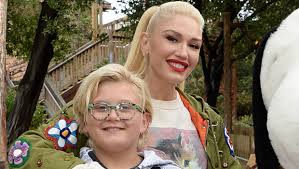 Image result for Queen B by Bumbleride $428 Gwen Stefani and Gavin Rossdale with Kingston and Zuma at the LA zoo