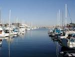 http://www.caphotos.com/marina_del_rey_boats.jpg