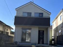 Image result for 武蔵村山市岸2丁目〈中古〉JR八高線「箱根ヶ崎」駅バス６分停歩４分　閑静な住宅地　前面道路が広いのでクルマの運転が苦手な方も車庫入れ楽々！　全居室収納充実！