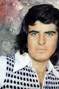 Eşi: Yasemin Erkut, 1980′de evlendiler, boşandılar (3 çocuğunun annesi) - tarik-akin