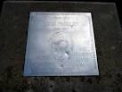 More sizes. Plaque in Rylstone - via Daymix