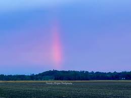 Attēlu rezultāti vaicājumam “Red Rainbows”