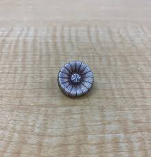 Image result for 弁護士バッジ