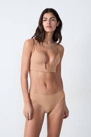 Image result for "escote bajo