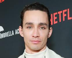 Image result for Robbie Sheehan