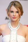 hbz-taylor-swift-hair-2009-lg.jpg