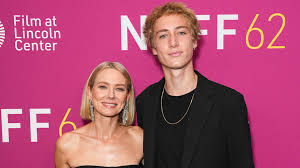 Image result for Maclaren Techno XT Naomi Watts and Liev Schreiber with their son Alexander.