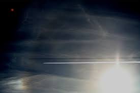 Attēlu rezultāti vaicājumam “Contrail shadows”