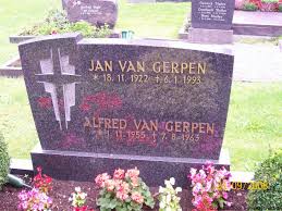 Grab von Jan Gerpen, van (18.11.1922-06.01.1993), Friedhof Woquard