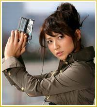 「麻生恵 仮面ライダーキバ」の画像検索結果