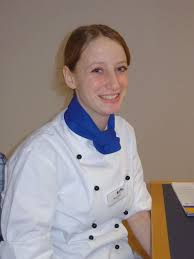Marina Kelch (25), aus Bredstedt, Auszubildende im 1. Lehrjahr zur Köchin bei den Fachkliniken Nordfriesland. „Kochen hat mir schon immer viel Spaß gemacht. - Marina-Kelch