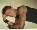 Robbie Williams - Bodies - images?q=tbn:ANd9GcQvRQBBA1PxT7EoU5LlX5ziE9XGXEgxntFMl9PYTAVL7DsACAmNhkjOpvo