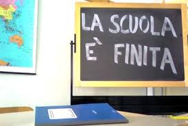 I ministeri padani chiudono, come le scuole. I Tg registrano impassibili