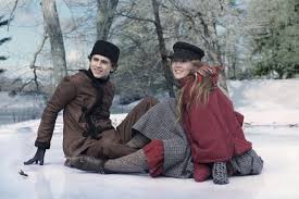 「レオノーラ・シアーズ デート・ア・ストライク」の画像検索結果