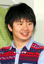 歌手に挑戦する若林正恭（撮影・
