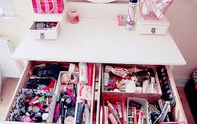 Résultat de recherche d'images pour "fashion girly"