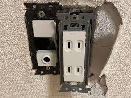 Image result for コンセント　穴 %