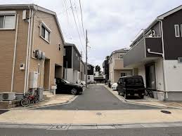 Image result for 中藤2丁目〈売地〉広々426.17㎡（法面含む）上下水道引込済、法面利用価値大、建築条件はございません。お好きなハウスメーカーで建築できます。