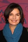 Prom hairstyle - Sela Ward