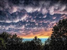 Attēlu rezultāti vaicājumam “Mammatus”