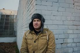 Картинки по запросу Молодой человек в шапке