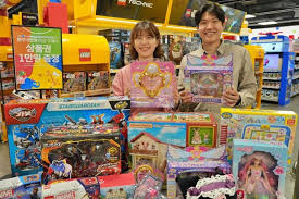 「エルドール・エミルソン ロッテのおもちゃ!」の画像検索結果