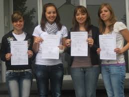 Es fehlen auf dem Foto: Marina Ernert; Sonja Nikolay; Laura Sterle; Jana Zschunke; Ann-Sophie Gerz. Auch in diesem Jahr wurden Schülerinnen der SMS wieder ...