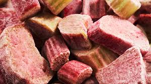 Attēlu rezultāti vaicājumam “Rheum rhabarbarum fruit”